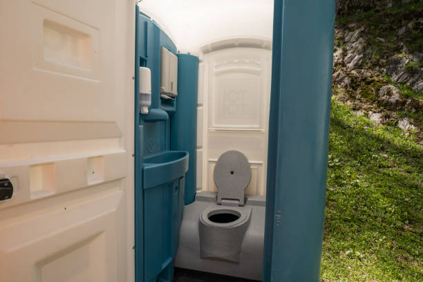 Best Sanitation services for porta potties  in Califon, NJ